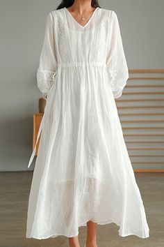 Long Spring Dress With Lace Patchwork, White Blouse Dress, Pretty White Dresses, Floral Chiffon Maxi Dress, Lace Top Dress, Long Linen Dress, White Linen Dresses, Cotton Linen Dresses, Long White Dress