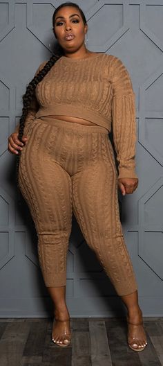 Knit Sweater Set - Foxy And Beautiful Sweater Set Outfits, Fall Szn, Mother Clothing, Outfits New Year, Chubby Fashion, Plus Size Summer Outfit, Set Outfits, Matching Leggings, New Years Eve Outfits