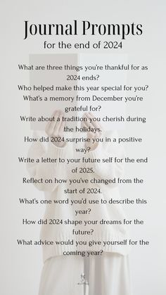 Wrap up the year with intention and self-reflection! 📝✨ Explore this list of journal prompts designed to help you reflect on 2024, celebrate your achievements, and set meaningful goals for the year ahead. Perfect for creating a mindful end to your year and starting 2025 with clarity and gratitude. 🌟 #EndOfYearPrompts #JournalingInspiration #SelfReflection Personal History Journal Prompts, 2025 Journal Prompts, End Of The Year Journal Prompts, Positive Worksheets, End Of Day Journal Prompts, End Of Year Journal Prompts, Journal Prompts For Couples, How To Start Journaling