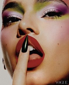 Makeup Portfolio, Vogue Brazil, Fashion Magazine Cover, Gloss Labial, Colorful Eye Makeup, Makeup Photography