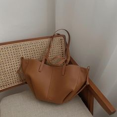 Polene Paris Bag, Uni Bag, My Style Bags, Brown Tote, Brown Leather Bag, Brown Purses, Bags Aesthetic, Classic Bags, Pretty Bags