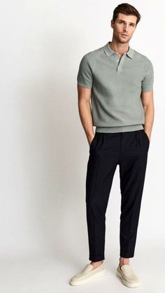 Discover timeless and sophisticated Office Old Money Fashion For Men. Get inspired by 20+ influencer-approved looks to elevate your style in 2024. Redbull Outfits, Business Casual Outfits Men, Office Outfit Men, Men’s Office, Office Old Money, Outfits For The Office, Stylish Casual Outfits, Office Upgrade, Old Money Fashion