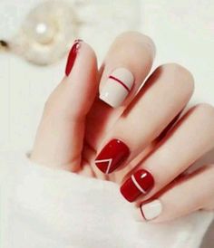 Uñas casuales... Red Nail Art, Elegant Nail Art, Easy Nails, Short Nails Art, Nails Colors, Red Nail Designs