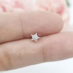 ⭐️ This listing is for ONE piece. ⭐️ ☘️ ITEM DETAILS Gauge : 20 Gauge (0.8mm) Bar Length : 6 mm Star Size : 5 mm x 5 mm Material : 925 Silver, Cubic Zirconia Externally Threaded Ball End : 3 mm ☘️ Shipping Information  Processing time: 1-2 business days Ships within the States and Internationally United States Postal Service (USPS) - Standard Delivery Provides Tracking Number Celestial Star Cartilage Earrings As Gift, Sterling Silver Star Cartilage Earring, Dainty Star Charm Piercings For Gifts, Silver Piercings With Star Charm As Gift, Dainty Star-shaped Piercings As Gift, Celestial Star Piercings Gift, Celestial Star-shaped Piercings For Gifts, Celestial Star-shaped Piercings As Gift, Nickel-free Star Cartilage Earrings As Gift