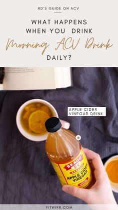 what happens to your body when you drink apple cider vinegar every day? If you're drinking ACV for health reasons, please read this first. Drink Apple Cider Vinegar, Acv Drink, Cider Vinegar Benefits, Vinegar Benefits, Apple Cider Vinegar Benefits, Apple Cider Vinegar Drink, Apple Vinegar, Fat Burning Smoothies, Morning Drinks