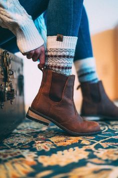 Kodiak Boots, Boots And Socks, Converse Outfits, Style Converse, Dr Shoes, Estilo Hippie, Combat Boot