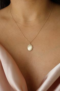 https://www.brillianceindiamonds.com/ Customizable Jewelry, Pre Black Friday, New Bands, Fine Jewelry Collection, Custom Jewelry Design, Elegant Accessories, Oval Pendant, Dainty Jewelry, Ring Collections