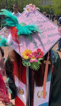 A Latina graduate shows off her decorated cap and stoles. Spanish Graduation Cap, Grad Stole Ideas, First Generation Graduation Cap, Latina Graduation, Stole Ideas, Grad Stoles, 2025 Graduation, Pics Poses