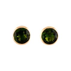 Elevate your jewelry collection with these exquisite 14K Yellow Gold stud earrings featuring mesmerizing Round Brilliant Diopsides, exuding timeless elegance and sophistication. SPECIFICATIONS: * Metal Type: 14K Yellow Gold * Total Item Weight: 1.4g * Stone Disclaimer: Stone carat weight not provided due to setting limitations. * Gemstone: Diopside * Stone Count: 2 * Stone Dimensions (mm): Avg. Diameter 5.50 * Stone Shape: Round Brilliant * Stone Color: Green * Type/Clarity: Slightly Included * Marks: 14K, 585 * SKU: RE306414CH * Stock ID: EARRI241858 Crafted with precision and attention to detail, these stud earrings are a versatile addition to any wardrobe. The vibrant green hue of the diopside stones adds a pop of color to any ensemble, while the classic yellow gold setting complements Yellow Gold Stud Earrings, Yellow Gold Setting, Gold Stud Earrings, Gold Stud, Green Gemstones, Jewelry Vintage, Gold Earrings Studs, Gold Studs, Vintage Stil