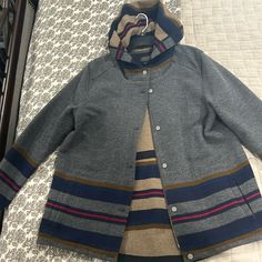 Pendleton Original!!!! Discontinued Pattern. Women’s Xl-Wool Unlined Hooded Wool Anorak. Cinch Cord, Zipper, And Metal Snaps. Gorgeous Wool Anorak, Pendleton Jacket, Blue Gray, Blue Grey, Jackets For Women, Jackets & Coats, Zipper, Wool, The Originals