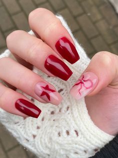 #aesthetic #fashion #coquette #nails #nailart #design #red #fall #fallfashion #autumn #autumnnails #autumncolors #fallnails #manicure #rednails #redaesthetic #stars #starnails #bows #ribbon Aesthetic Red Nail Designs, Star And Bow Nails, Croquette Nails Red, Bow And Star Nails, Nails W Bows, Bow Nails Red, Red Ribbon Nails, Red Nails With Bows, Ribbon Nails Designs