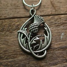 Thistle Necklace, Silversmithing Jewelry, National Emblem, Elven Jewelry, Karma Necklace, Bee Mine, Ceramics Ideas, Jewel Necklace