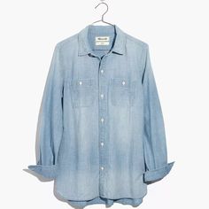 Nwt Madewell Chambray Classic Ex-Boyfriend Shirt In Evie Wash. Size Xxs Madewell Shirts, Boyfriend Shirt, Denim Button Down, Chambray Shirt, Wide Leg Denim, Tokyo Japan, Signature Style, Button Down Shirts, Shirt Color