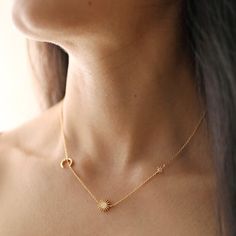 Moon Chain, Sun And Moon Necklace, Lisa Angel, Pretty Jewelry Necklaces, Sun Charm, Angel Jewelry, Antique Gold Jewelry, Star Chain, Gold Moon