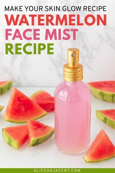 This DIY watermelon face mist is a make your skin glow recipe! Learn how to make a refreshing face spray with watermelon for your natural summer skin care routine. It's infused with real watermelon extract to quench dry skin, cool down overheated skin, and give your face a dewy watermelon glow. Diy Face Mist, Watermelon Face, Face Spray, Diy Skin Care Recipes, Diy Facial, Diy Sprays, Diy Body Care, Diy Beauty Recipes, Summer Skincare