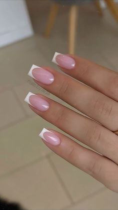 Uñas Old Money, Office Nails, Look Rich, Color For Nails, Trendy Office, Nails 2024, Popular Color, How To Make Your