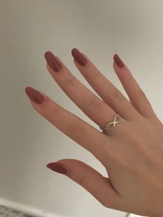 asthatic korean nail for girly girl🤎🤍 Nails For Saree, Pretty Female Hands, Trendy Nails Color, Korean Hands, Nails Korean Style, Korean Nail, Nude Colour, Ten Nails