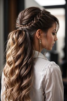 Channel bohemian vibes with spiraled curls and a headband. This relaxed and carefree hairstyle is perfect for a laid-back day or a music festival, radiating a free-spirited and effortlessly stylish energy. Festive Hairstyles, Headband Curls, Stylish Ponytail, Classic Wedding Hair, Formal Hairstyles For Long Hair, Hoco Hairstyles, Bohemian Vibes, Hair Stylies, Hair Up Styles