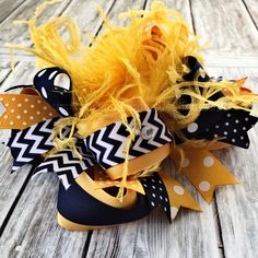 Sports Hair Bows, Baby Hair Bows Headbands, Handmade Baby Headbands, School Bows, Gold Hair Bow, Holiday Hair Bows, School Hair Bows, Pageant Hair, Baby Headbands Crochet