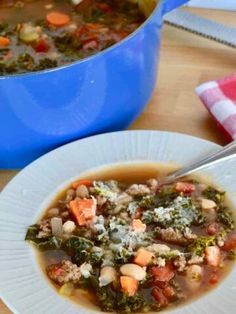 Kale Bean Soup, Bean Pasta Recipes, Tomato And Onion Salad, Italian Recipes Appetizers, Tuscan Bean Soup, Warm Soup Recipes