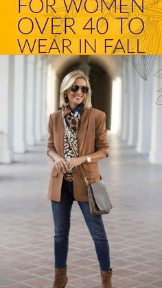 Mode Over 50, Stylish Outfits For Women Over 50, Clothes For Women Over 50, Leopard Scarf, Over 60 Fashion, Brown Blazer, Palette Color, 50 Style, 60 Fashion