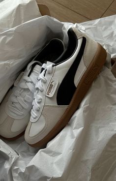 Shoes Rotation, Puma Sneakers Womens, Puma Shoes Women, Pretty Shoes Sneakers, Shoe Wishlist, Sneakers Puma, Cute Sneakers, Aesthetic Shoes