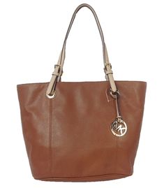 Michael Kors Jet Set Item Large Leather Tote, Luggage  	 This go-to tote from MICHAEL Michael Kors gets you through your commute with effortless elegance and easy glamour. Michael Kors Handbags Outlet, Mk Handbags, Cheap Michael Kors, Mk Purse, Michael Kors Tote Bags, Michael Kors Outlet, Mk Bags, Brown Leather Totes, Large Leather Tote