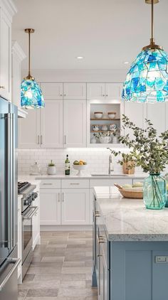 Coastal Kitchen Ideas Glass Light Fixture, Kitchen Things, Lighting Options, Stunning Kitchens