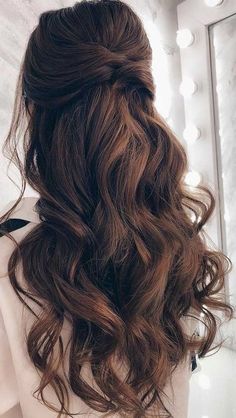 Are you tired of the same old hairstyle that you've been sporting for yearsAre you looking for a fresh and exciting change to revitalize your lookWellyou're in luckIn this blog postwe'll... Partial Updo, בר מצווה, Wedding Hair Inspiration, Wedding Hair Down, Long Wavy Hair, Half Up Half Down Hair, Wedding Hairstyles For Long Hair, Half Up Hair