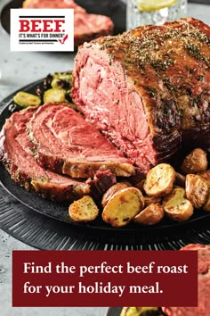 The classics never go out of style. Find the perfect beef roast for your dinner this year. Christmas Prime Rib Recipe, Christmas Prime Rib, Beef Recipes Easy Dinners, Beef Rib, Weekly Recipes, Rib Roast Recipe, Rib Recipe, Beef Dinners, Cooking The Perfect Steak