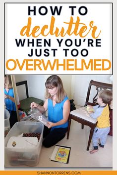 how to declutter when you're too overwhelmed Declutter House, Declutter Inspiration, Kon Marie, Declutter Your Room, Clutter Help, Things To Declutter, Organizing Life, Home Organization Ideas