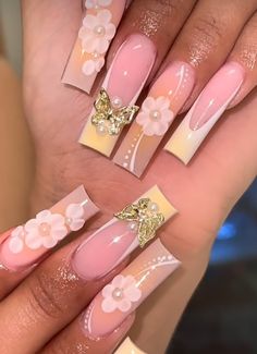 Future Nails, Nail Aesthetic, Forever Roses, Bloxburg Houses, Acrylic Ideas, Romantic Nails, Pink Ombre Nails, Airbrush Nails, Glamour Nails