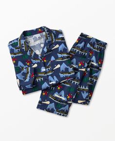 All aboard! Celebrate 20 years of The Polar Express with our women's flannel pajama set. • Unique artwork only available at Hanna • Crafted in our softest sueded cotton flannel • Hypoallergenic & eczema-friendly • Sensory-friendly scratch-free seams that lay flat on the skin • OEKO-TEX® STANDARD 100 certified safe from hundreds of harsh chemicals 100% combed cotton sueded flannel Button front with Peter Pan collar Chest pocket Cuffed sleeves Encased elastic waistband Side pants pockets OEKO-TEX® Womens Flannel Pajamas, The Polar Express, Side Pants, Sensory Friendly, Flannel Pajama Sets, Pajama Dress, Polar Express, Flannel Women, Flannel Pajamas