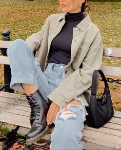 #Aesthetic #edited Moda Vintage, 가을 패션, Outfit Inspo Fall, Looks Style, Mode Inspiration, Winter Fashion Outfits, Looks Vintage, Retro Outfits