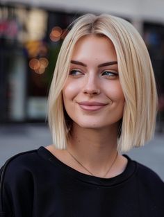 Lived In Blonde Bob, Bobs Hairstyles, Blond Bob, California Blonde, Curly Bobs, Lovely Hairstyles, Sleek Short Hair, Straight Bob Haircut, Long Face Haircuts