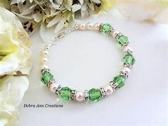 August Birthstone Jewelry Swarovski Crystal Peridot Bracelet Peridot Birthstone, Peridot Bracelet, Peridot Crystal, Bracelet Size Chart, Mother Birthday Gifts, Pearl Cream, August Birthstone Jewelry, Birthstone Bracelets, Swarovski Pearls