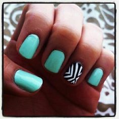 I like the one nail black & white.!! This is a good way to express that u stick out in a crowud. Design On One Nail, Black Toenails, Mint Green Nails, Latest Nail Art, Get Nails, Summer Ideas, Cute Nail Designs, Fancy Nails, Creative Nails