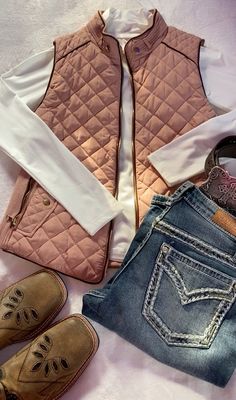 Pink Western Outfit, Cowgirl Fits, Western Outfit, Summer Goals, Western Outfits, Baby Pink