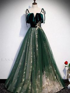 Lasaky - Stargazing Elegance Gown with Flowing Skirt Dark Green Prom Dress, Prom Dress Green, Gaun Abad Pertengahan, Tulle Party Dress, Green Tulle, 파티 드레스, Graduation Dresses, Lace Formal Dress, A Line Prom Dresses