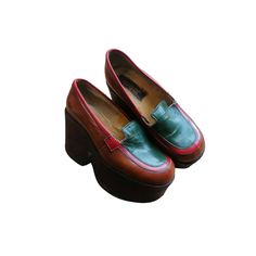 Original vintage 70s platform shoes. 70s, original and handcrafted. Origin: France. All leather. Size 35, sole length: 22.5 cm. CIRCA: 1970s Traces of use, see photos. More Magic'Puce articles: https://www.etsy.com/fr/shop/MagicPuce?ref=hdr_shop_menu Retro Brown Round Toe Loafers, Retro Brown Loafers With Round Toe, Retro Platform Heels With Round Toe, Retro Round Toe Platform Heels, Retro Leather Closed Toe Loafers, Retro Leather Loafers With Closed Toe, Brown Platform Loafers With Chunky Platform And Round Toe, Brown Platform Loafers With Chunky Round Toe, Retro Chunky Platform Heels With Closed Toe