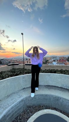 #ootd #outfits #outfitstyle sweater lila y tenis blancos Ootd Outfits, The Roof, Outfits Ideas, Outfits Aesthetic, Roof, Casual Outfits, Ootd, Fashion Outfits, Instagram Photos