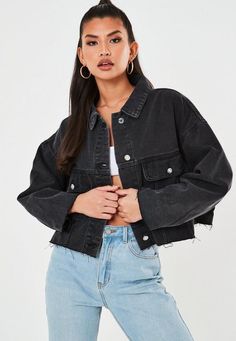 Cairo Fashion, Cropped Denim Jacket Outfit, Oversized Black Denim Jacket, Urban Jacket, Denim Jacket Outfit, 80s Style, Oversized Denim Jacket