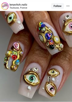 Experimental Nail Art, Chrome Beads Nails, Molten Metal Nail Art, Gold Nail Charm Designs, Gold Maximalist Nails, Bella Nails, Acrylic Nails Stiletto, Bright Nail Art, Nail Design Glitter