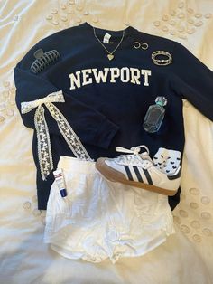 Preppy Fits Ideas, Old Preppy Outfits, Old Preppy, Brandy Outfit, Skincare Shop, Streetwear Preppy, Preppy Fits, Fits Ideas, Preppy Lifestyle