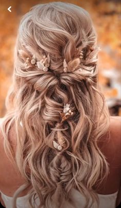 Unique Wedding Hair, Bride Hairstyles For Long Hair, Wedding Hair Ideas, Bridal Hair Half Up, Down Wedding Hairstyles, Half Up Wedding Hair, Boho Bridal Hair, Wedding Hair Half, Half Up Half Down Wedding