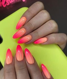 Unghie Sfumate, Long Nail Designs, Ombre Acrylic Nails, Almond Nails Designs, Neon Nails, Beach Nails, Dipped Nails, Orange Nails