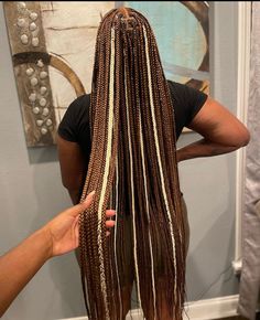 Dark Blonde Braids Black Women, Dark Brown And Blonde Braids, Mixed Color Knotless Braids, Color Knotless Braids, Brown Box Braids, Latest Braided Hairstyles, Braiding Hair Colors, Cute Box Braids