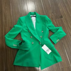 Zara Green Gold Buttons Tapered Blazer Green Blazer, Zara Jackets, Suit Jackets, Colored Blazer, Gold Buttons, Green Gold, Green And Gold, Blazer Suit, Suit Jacket