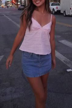 Dress Fits Aesthetic, Cute Tops With Skirts, Cute Skirt And Top Outfits, Summer Tops 2024, 90s Fashion Girly, Pink Tops Outfit, Pink Summer Fits, Summer Outfits Inspo 2024, Summer Fits 2024