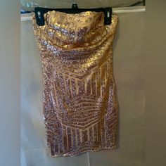 Date Night, Concert, Cocktail Wedding, Never Worn. Gold Strapless Dress For Night Out Party Season, Gold Strapless Dress For Party Season, Holiday Wedding Strapless Mini Dress, Night Concert, Rose Gold Sequin, Cocktail Wedding, Wedding Cocktails, Gold Sequins, Strapless Mini Dress